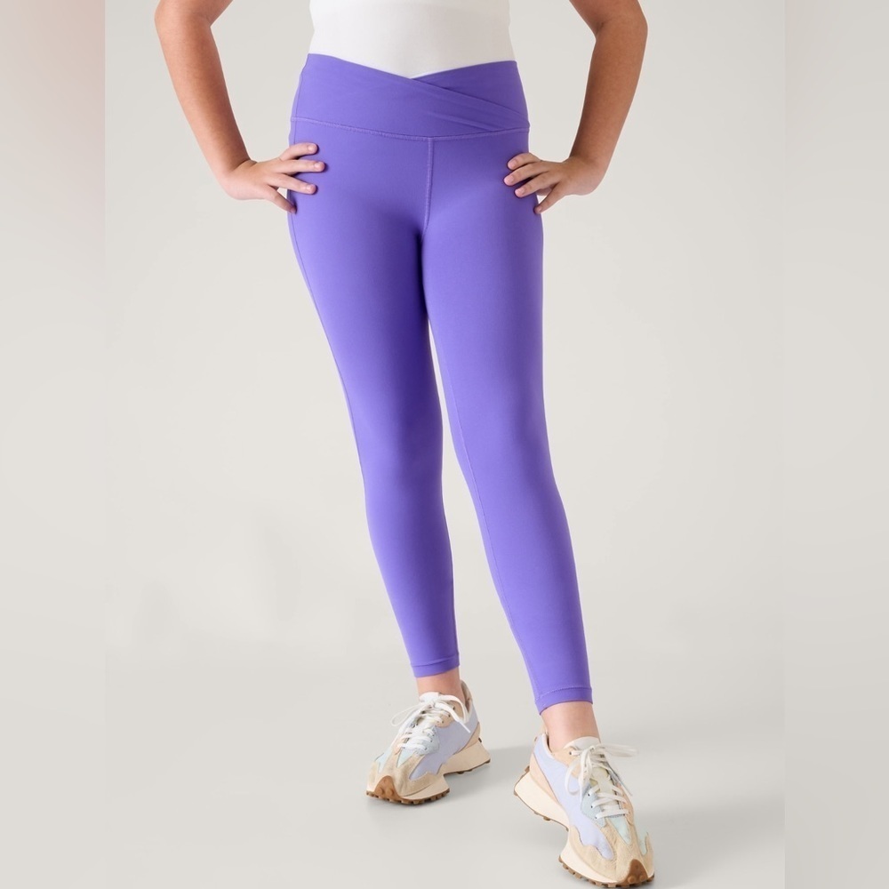 NWT Athleta Girl Transcend Crossover 7/8 Tight size XXL/16 Hyacinth Color.